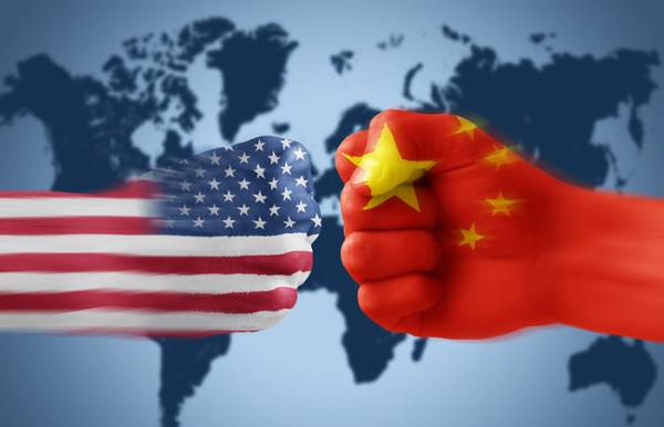 US Oppose China